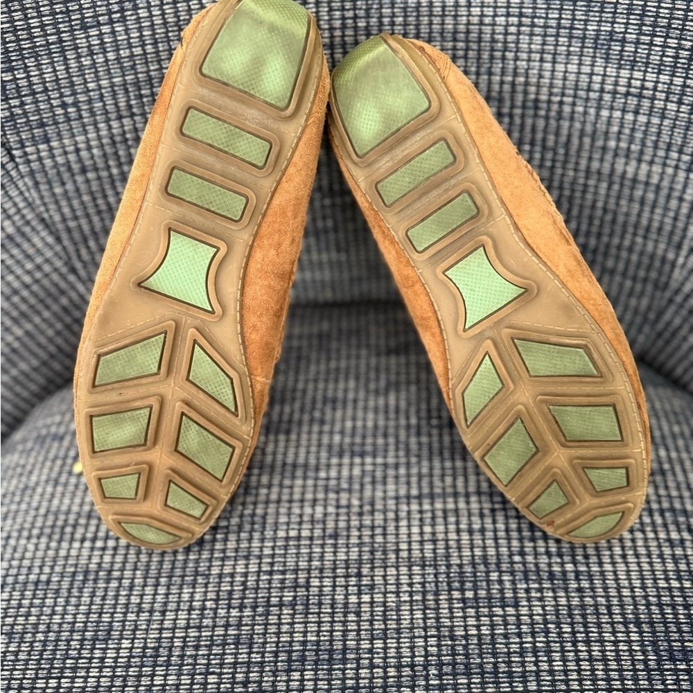 White Mountain ‘Surf’ Suede Moccasins - Picture 10 of 11